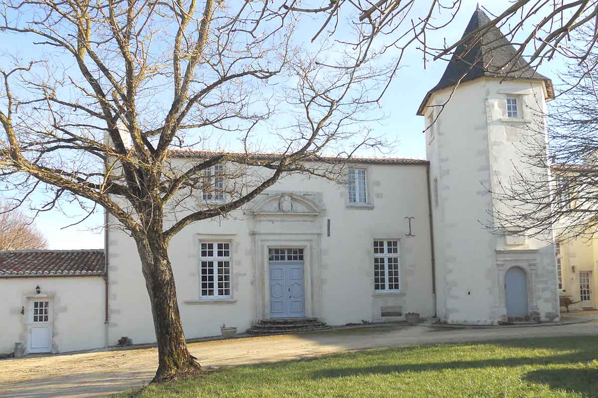 façade rénovée françois cellier François Cellier rénovation du vieux bâti